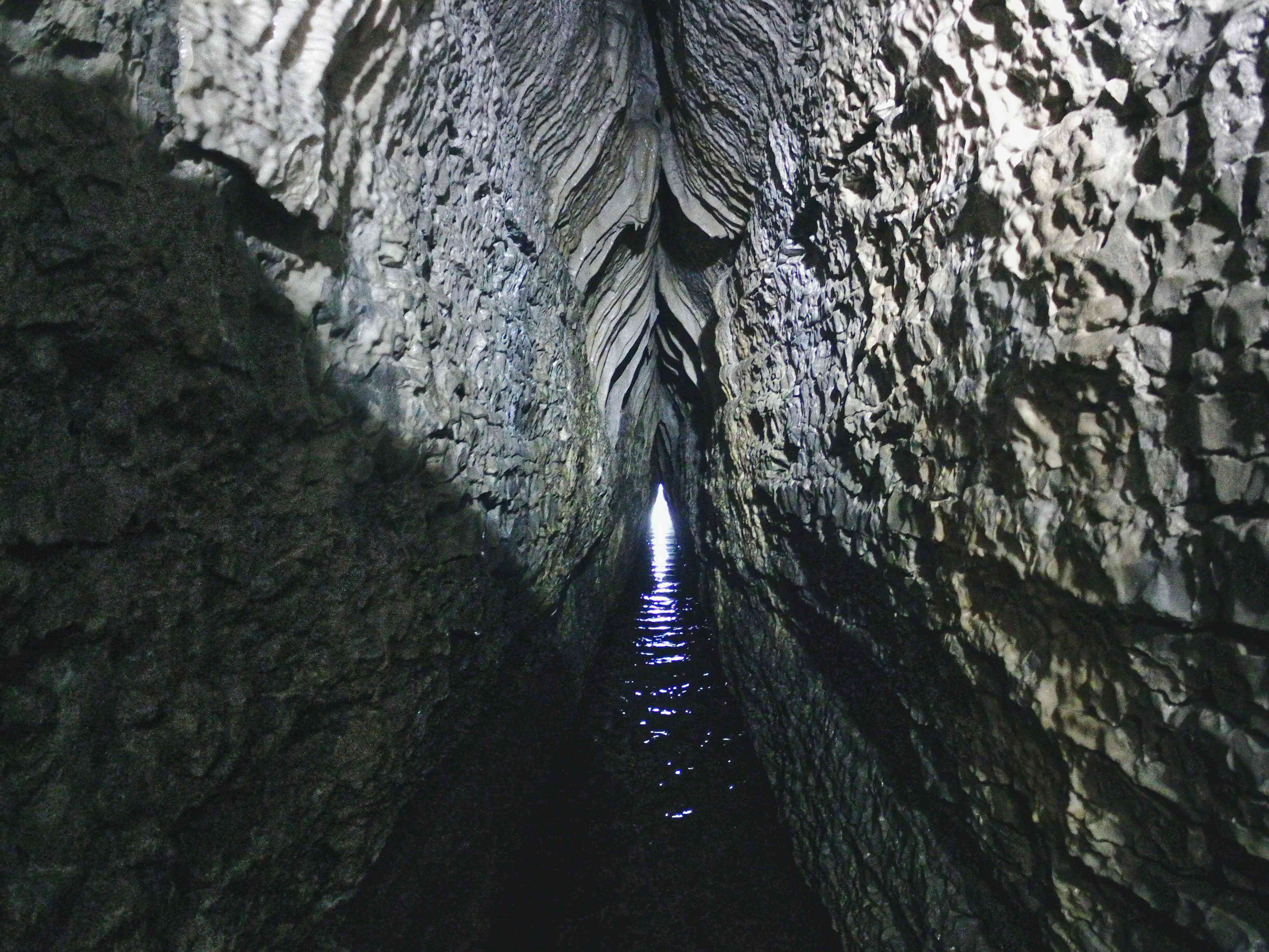 Anne Bontour Grotte des Trois-Plaines